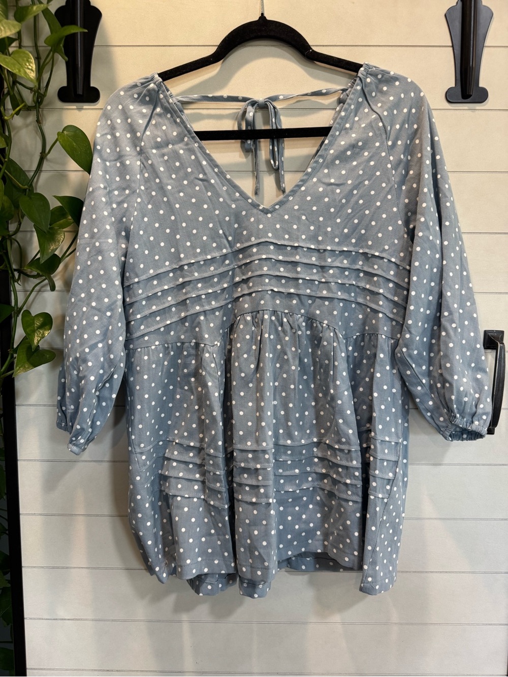entro Light Blue Polka Dot V-Neck Peplum Top